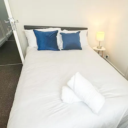 3 Bedroom Flat Haggerston, Hackney, Apartment