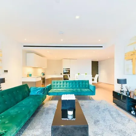 Luxury 3 Bedroom Battersea Power