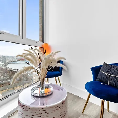 Battersea Penthouse Sleep 9 Wh