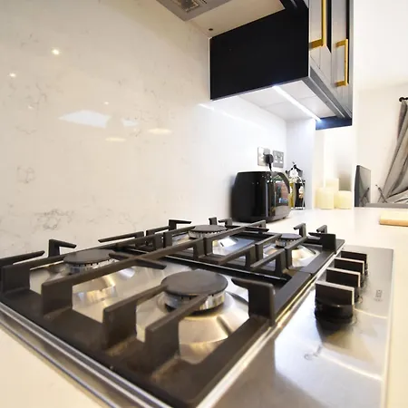 Stunning 2 Bed *