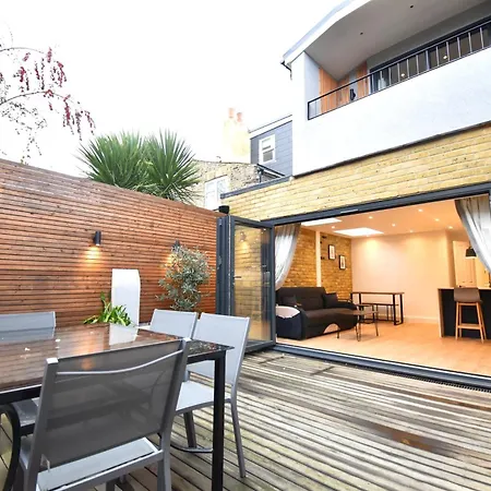 Stunning 2 Bed
