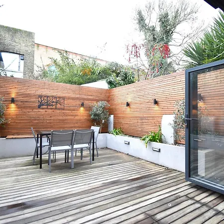 Apartment Stunning 2 Bed *