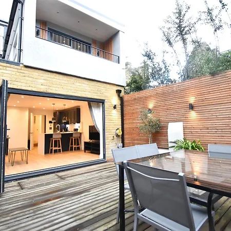 Stunning 2 Bed *