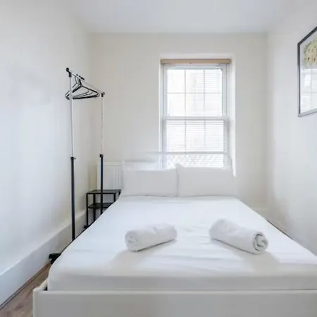 Aplacetostay Apartment, Zone 1 Cove Homestay *