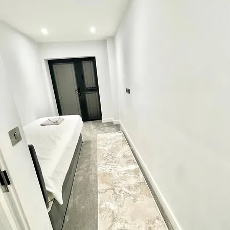 D & D Luxury Aparthotel *