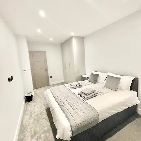 D & D Luxury Aparthotel