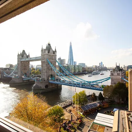 The Tower Hotel, By Thistle 4* Londýn