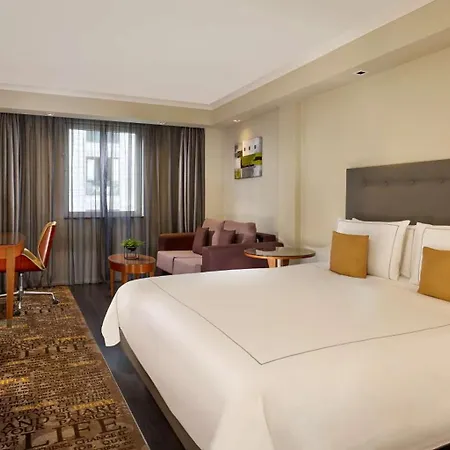 Park Plaza Victoria 4*
