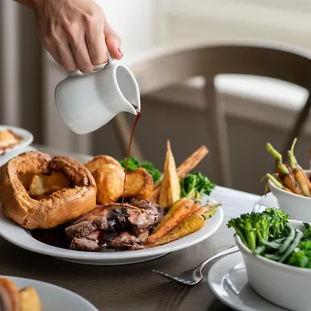 Harbour & Richmond 4*