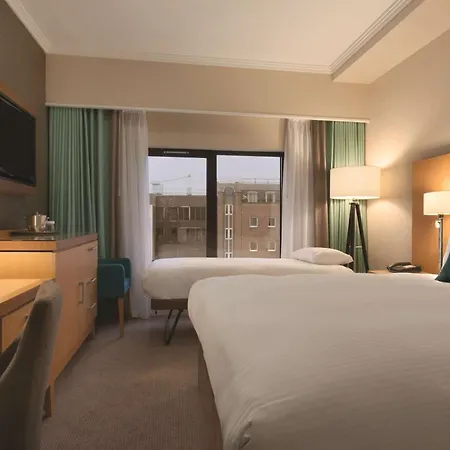 Ξενοδοχείο Doubletree By Hilton Victoria 4*
