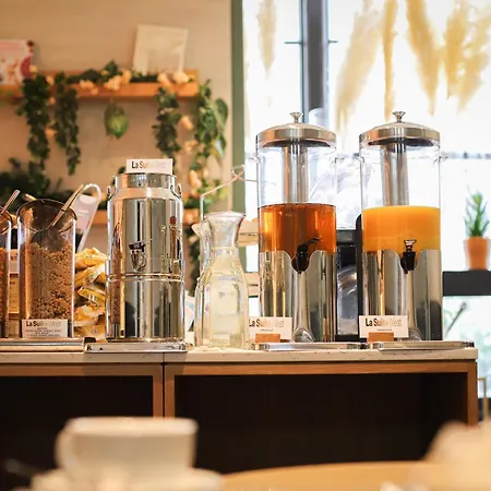 La West - Hyde Park Hotel 4*