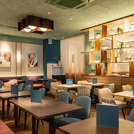 Doubletree By Hilton Victoria Ξενοδοχείο 4*