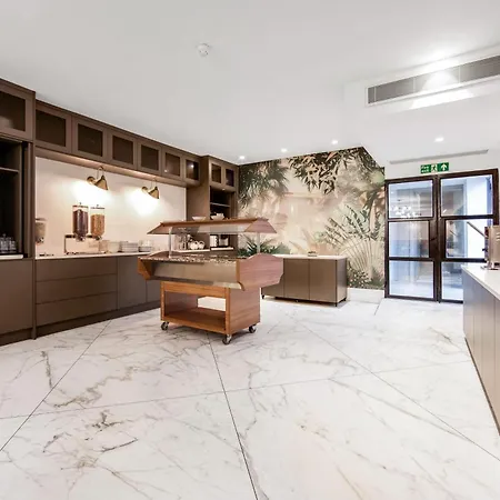 King Solomon Hotel- Golders Hotel