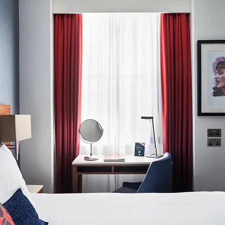 Hotel The Cumberland,