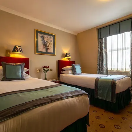 London Lodge Hotel 3*