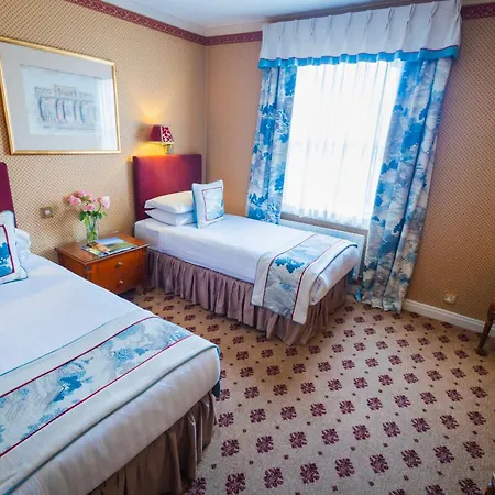 Hotel London Lodge Hotel 3*