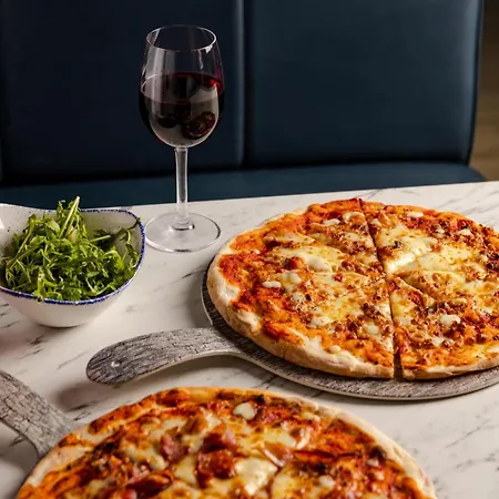 Leonardo London Hotel 4*