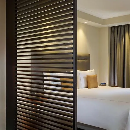 Hotel Park Plaza Victoria 4*