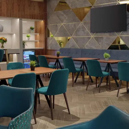 Hotel Hilton Angel Islington 4*