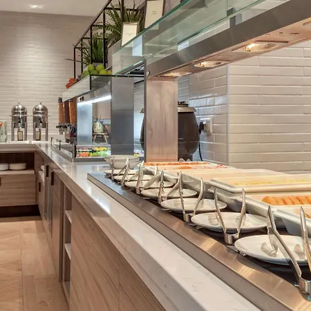Hotel Hilton Angel Islington 4*