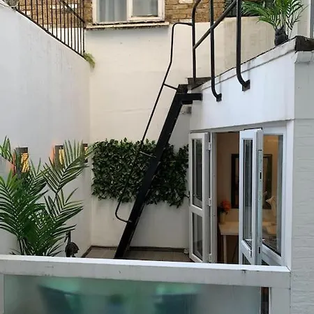 Hyde Park 3bed With Patio As Seen On Tv House Hunters International * London