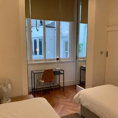 Apartment Hyde Park 3bed With Patio As Seen On Tv House Hunters International