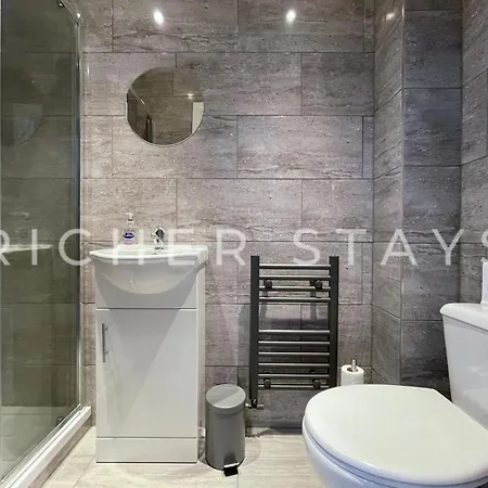 Hackney - En-suite & Amenities 4*