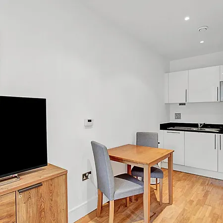 Urban Retreat Stylish 1-bed Bliss Apartment