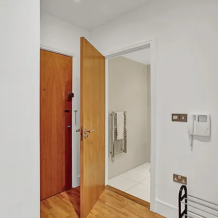 Urban Retreat Stylish 1-bed Bliss Apartment