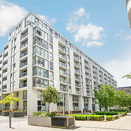 Urban Retreat Stylish 1-bed Bliss * London