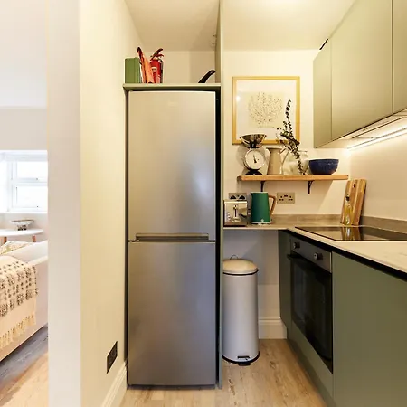 The North Notting Hill Crib - Bright 1bdr Flat Apartment