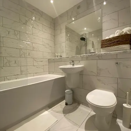 Apartment Modern Apartment-greenwich/woolwich London