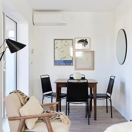 The Wembley Park Sanctuary - Stunning 2bdr Flat With Balcony
