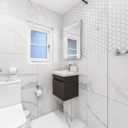 Calling: 2br Flat With Chic Flair Appartamento *