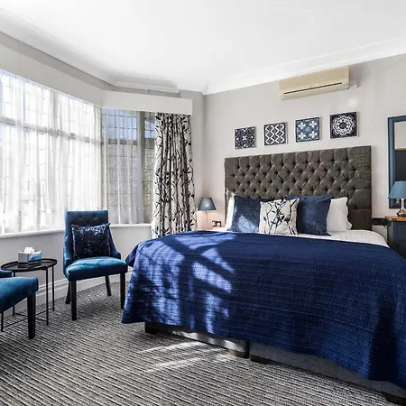 Ba Traders Apartment *
