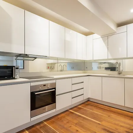 Beautiful 2-bed In *