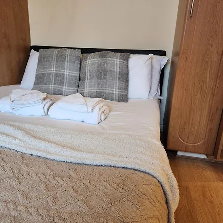 Apartment Uk Chaps Retreat: Private Chelsea