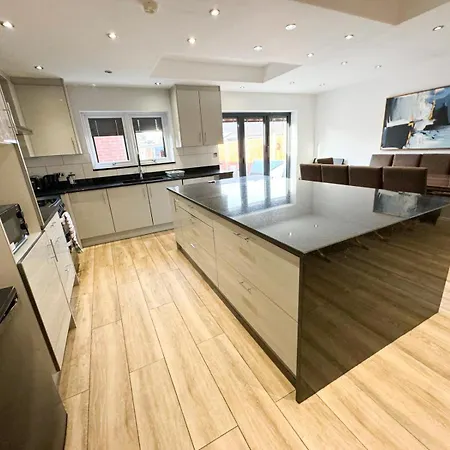 Beahive House *