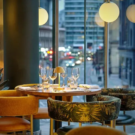 Montcalm East, Autograph Collection Hotel 5*