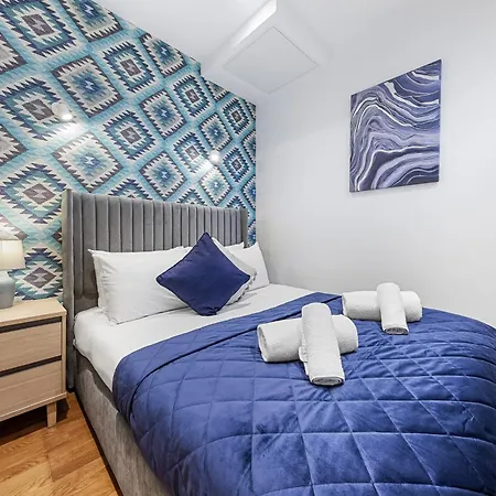 Modern One Bedroom Flat - Near Heathrow, Windsor Castle, Thorpe Park - Staines Tw18 Apartment