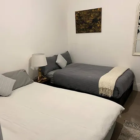 Modern And Spacious 2 Bedroom Flat Near Shoreditch * London