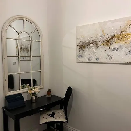 Modern And Spacious 2 Bedroom Flat Near Shoreditch