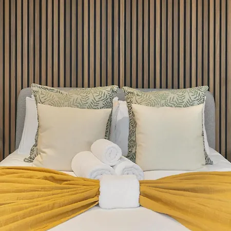 Apartment Guest Favorite Private With King Sized Bed And Garden Newly Renovated London
