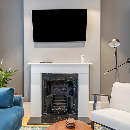 Guest Favorite Private With King Sized Bed And Garden Newly Renovated *