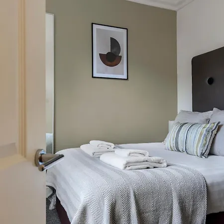 Apartment The West Kensington Collection London