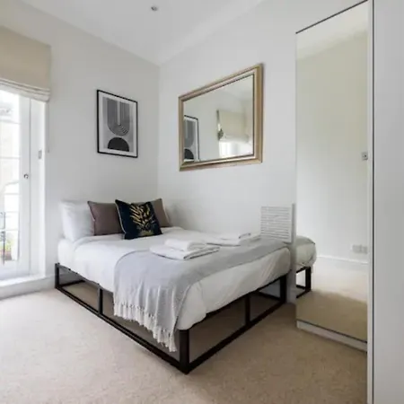 Apartment The West Kensington Collection London