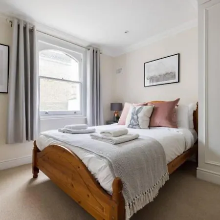 The West Kensington Collection Apartment