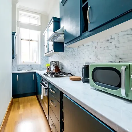 Apartment 2 Bedroom In Center Of London
