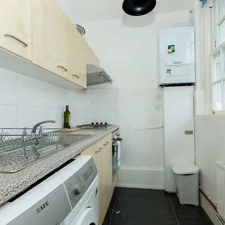 1 Bedroom *zone 1* Elephant And Castle Londres