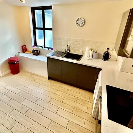 Apartment In Whitechapel *
